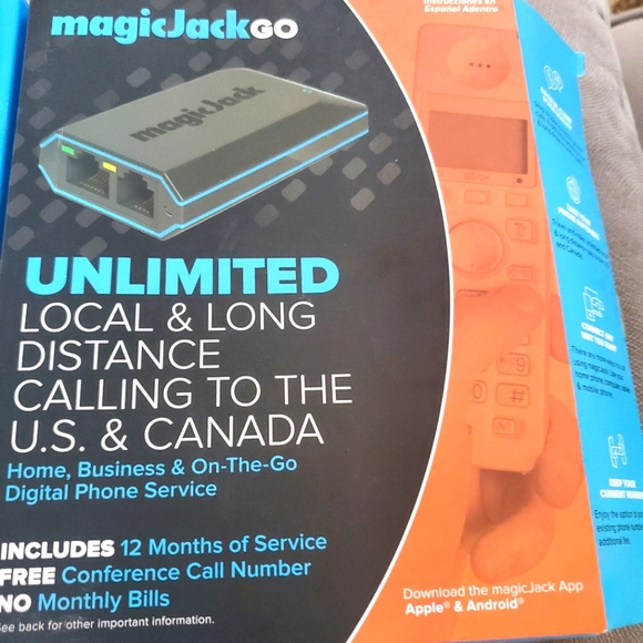MagicJack Go digital phone service device (unlimited calls for 12 months)nwt - Picture 1 of 4